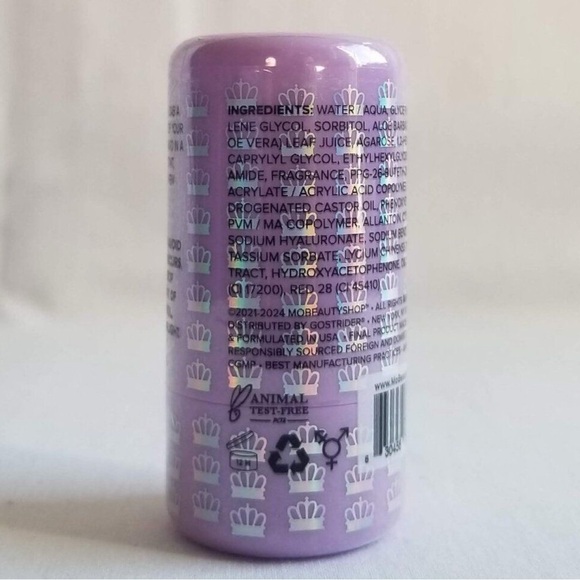 Blush + Lip Tint in Chili Crisp Red - Picture 3 of 5